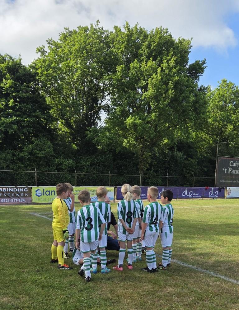 VV Steenwijk J08-3 – SV Blokzijl JO8-1